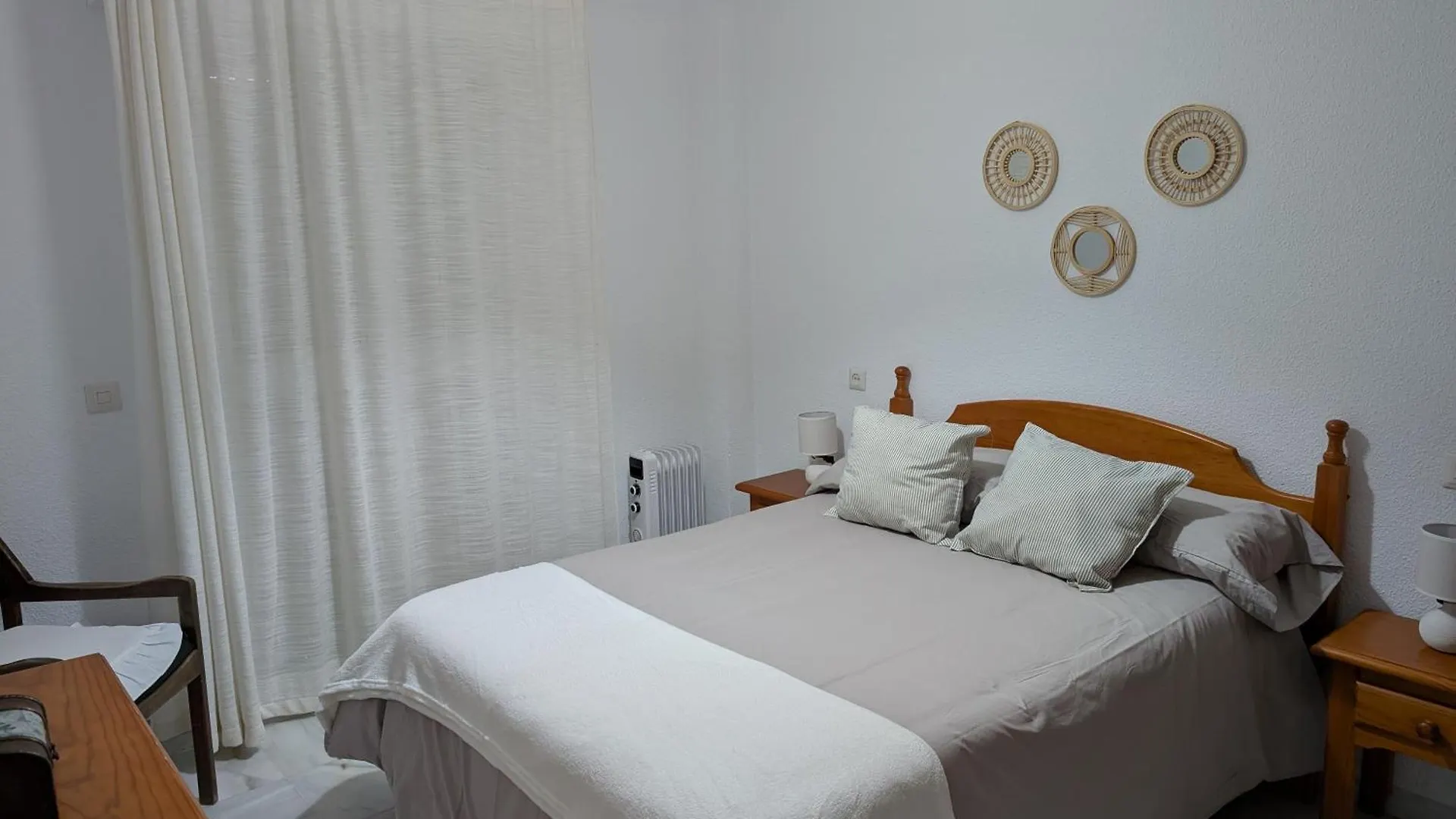 Chalet Adosado En Matalascanas Con Piscina Y Chimenea, Cerca De La Playa ספרד